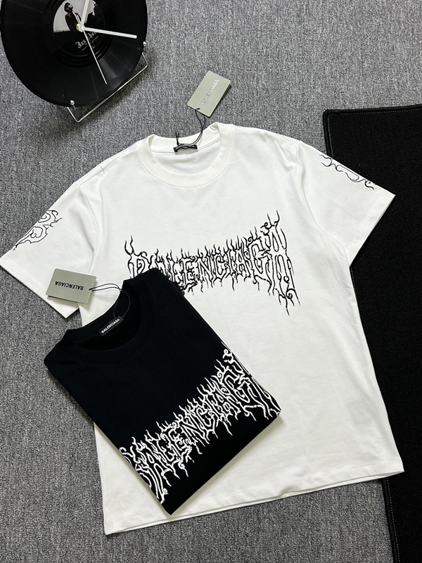 ブランドTシャツ正面デザイン
